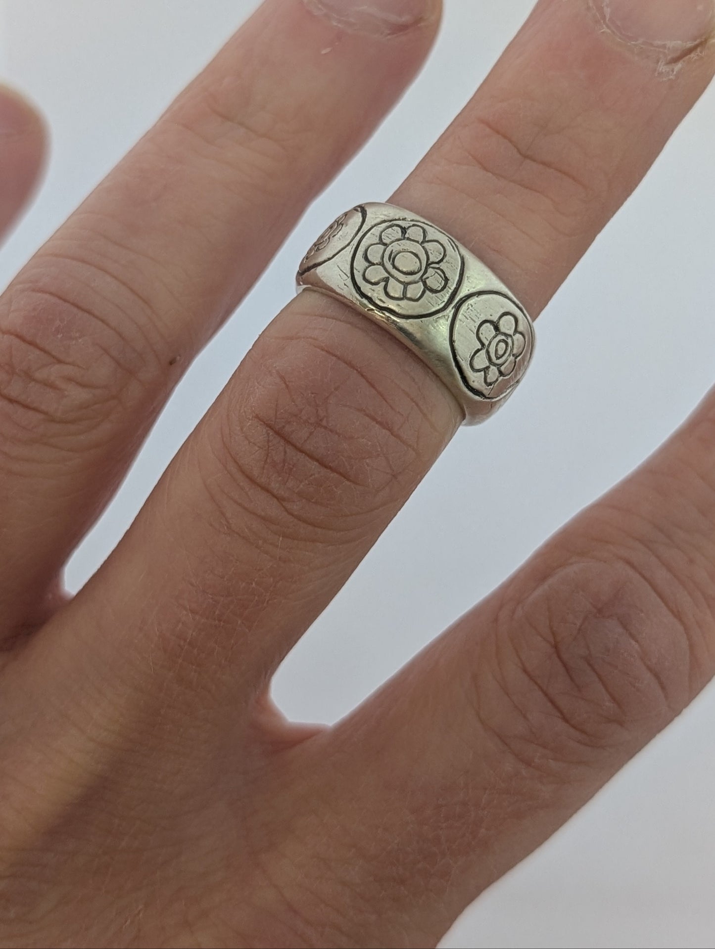chunky funky flower ring I