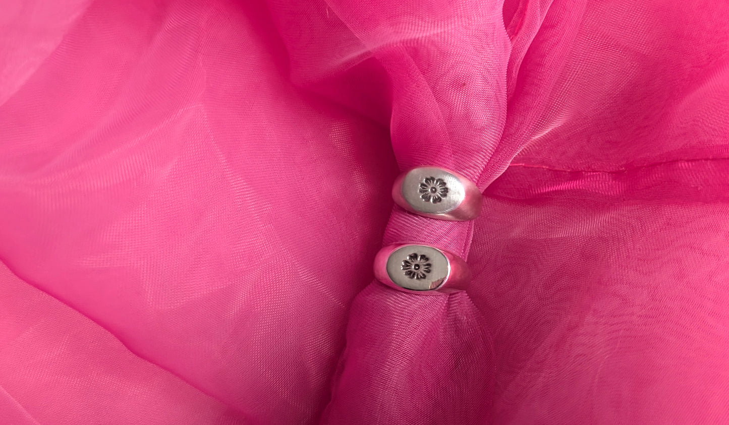 floral oval signet