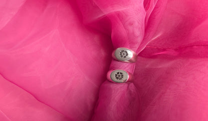 floral oval signet