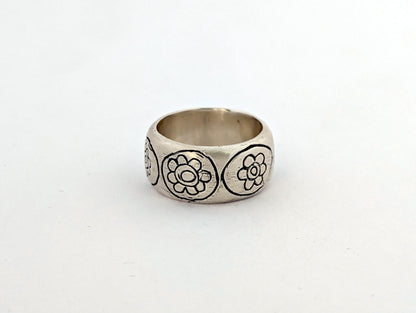 chunky funky flower ring I