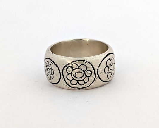 chunky funky flower ring I