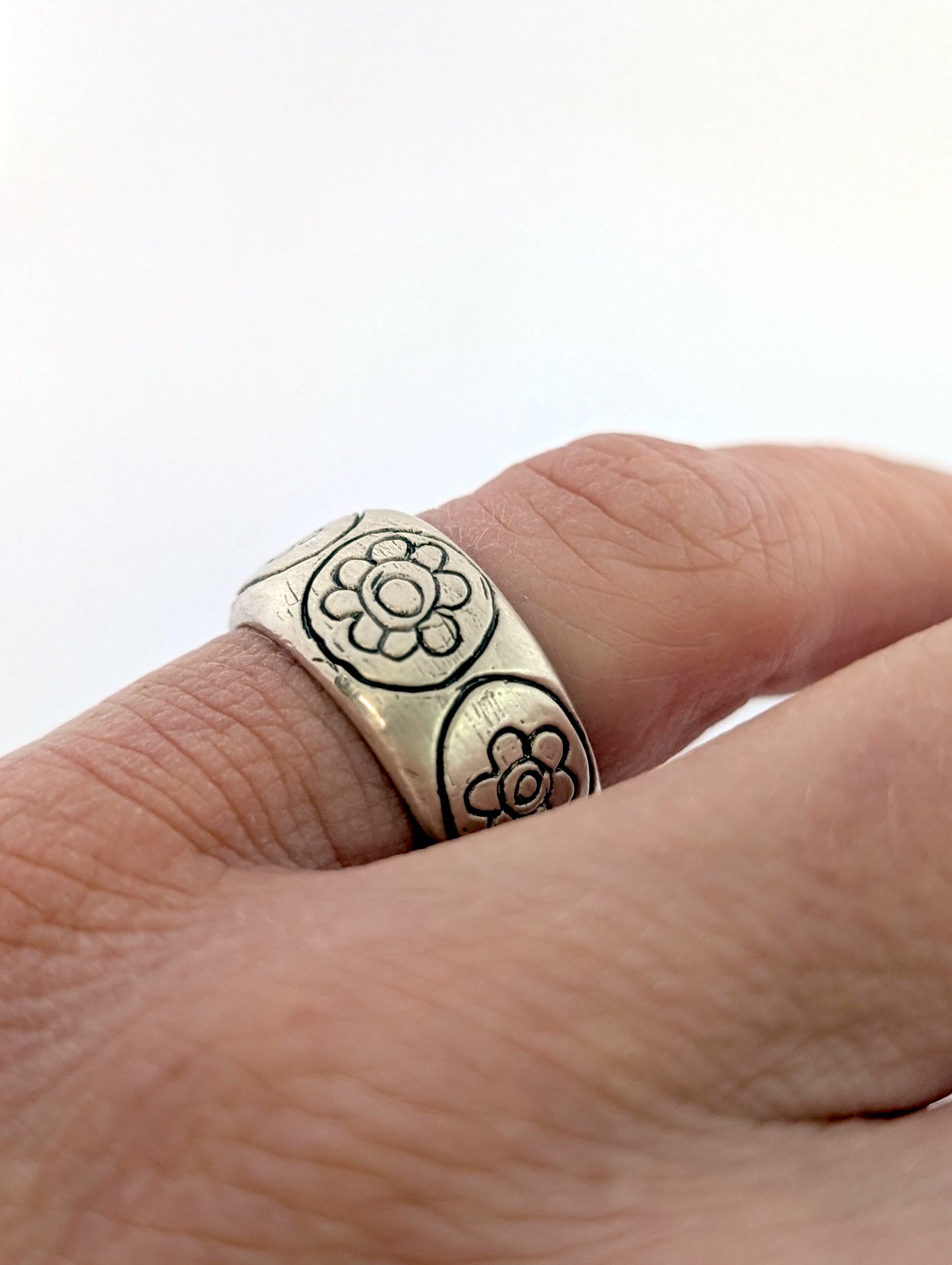 chunky funky flower ring I
