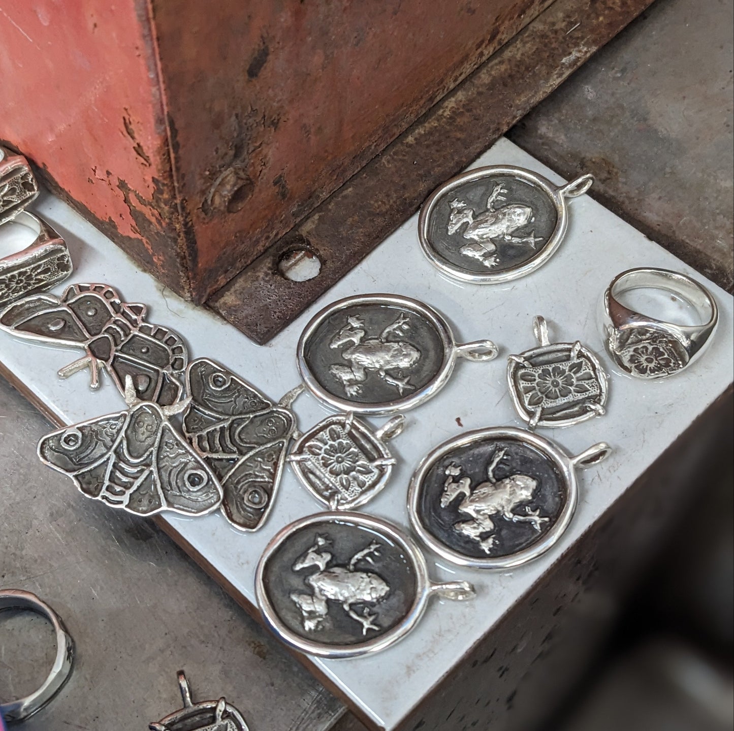 floral pendant