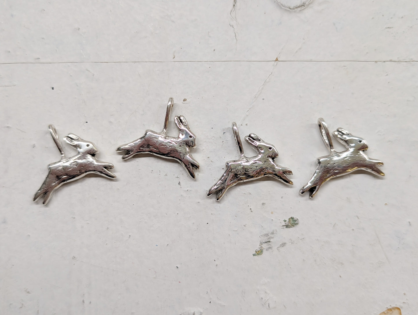 taylor rabbit pendant