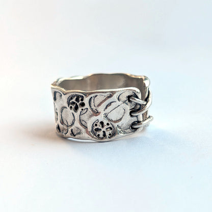 lace I ring