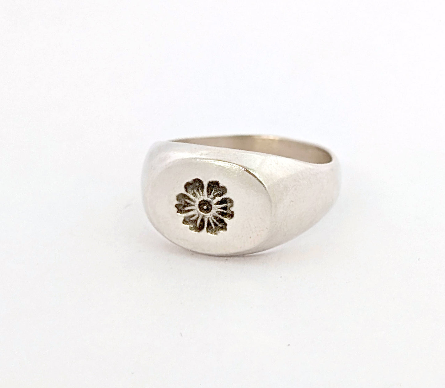 floral oval signet