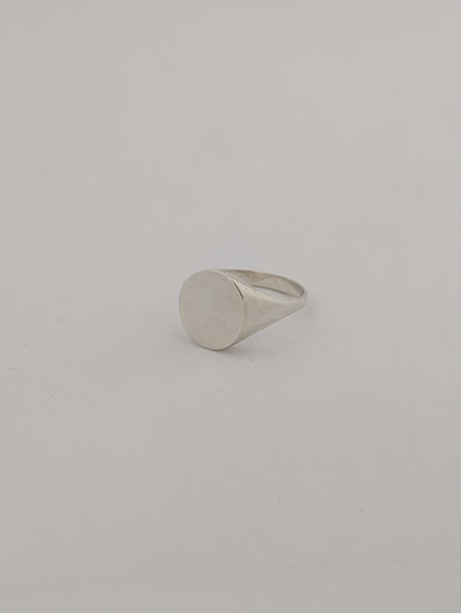 oval signet